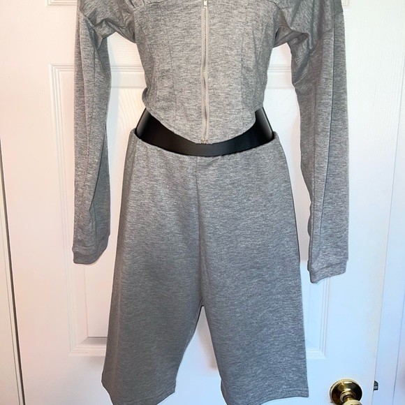 Two Piece Set - Picture 3 of 3